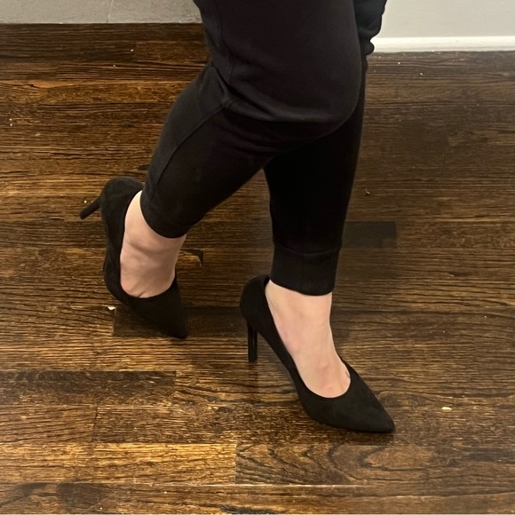 🗣️LAST CALL 11/8🗣️ Windsor - Black Suede Stilettos - Picture 6 of 8